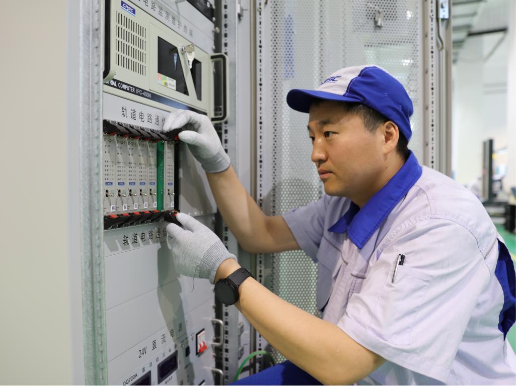 全國(guó)勘察設(shè)計(jì)信息網(wǎng)--北京全路通信信號(hào)研究設(shè)計(jì)院集團(tuán)北信公司新增一名享受國(guó)務(wù)院政府特殊津貼人員